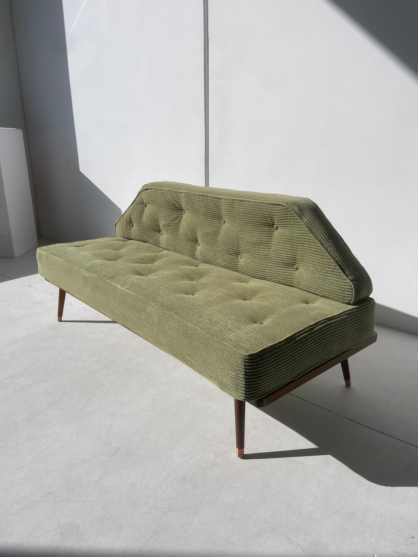 Mid-Century Daybed