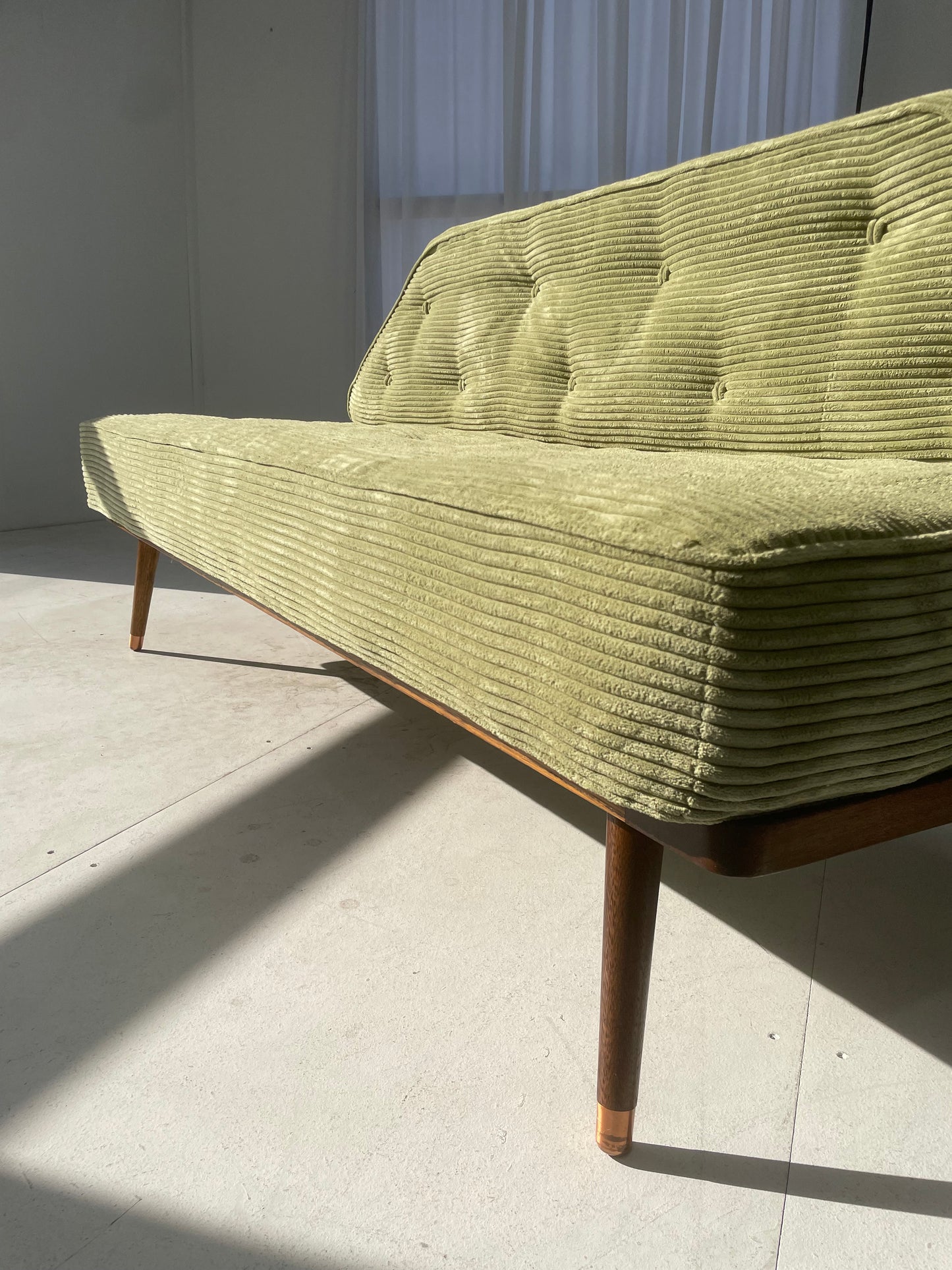 Mid-Century Daybed