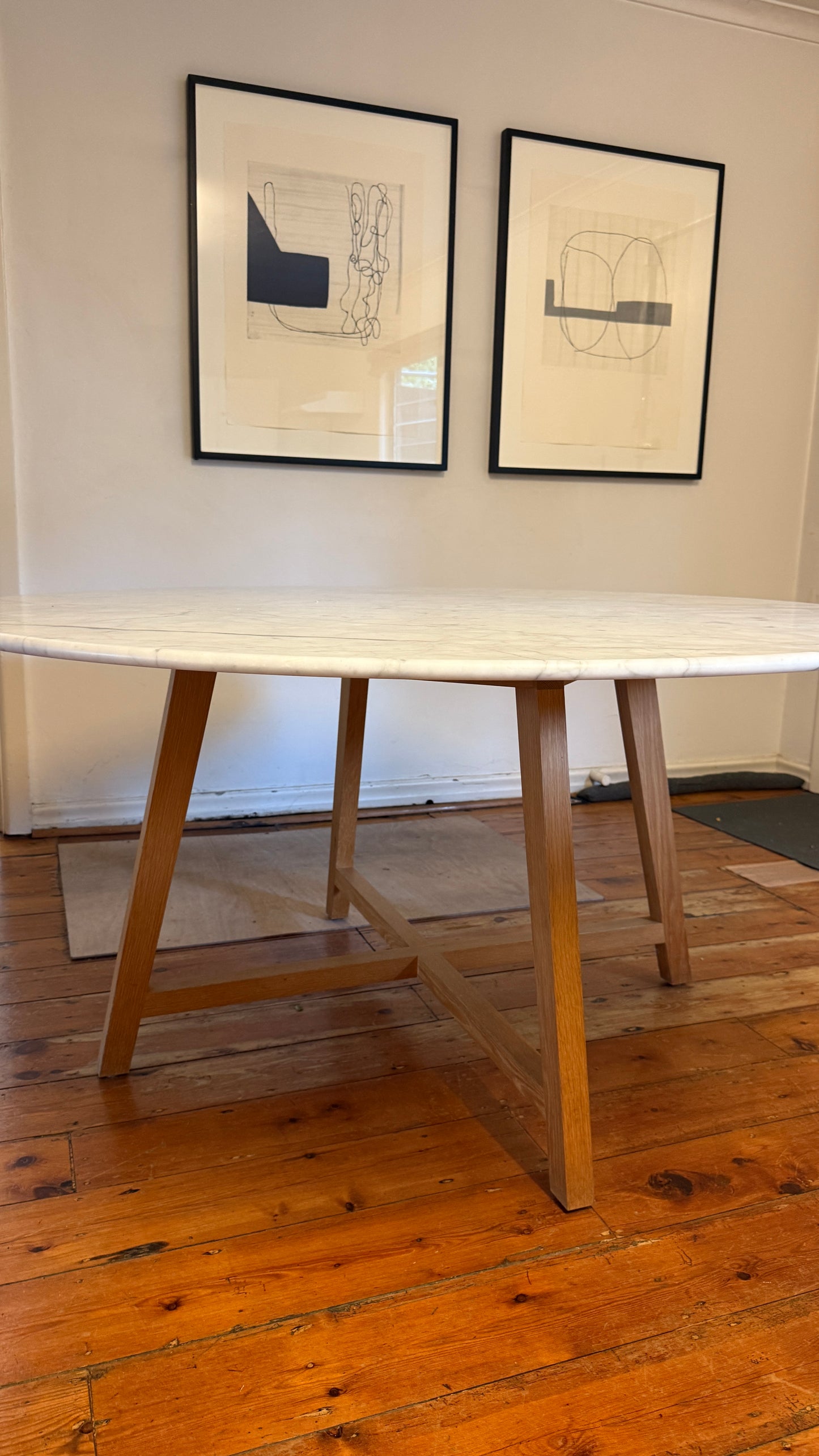 Jardan Iko Dining Table