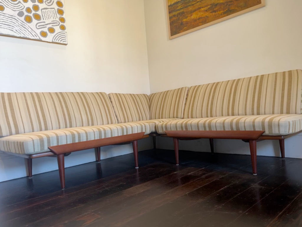 Mid Century Day Bed Sofa