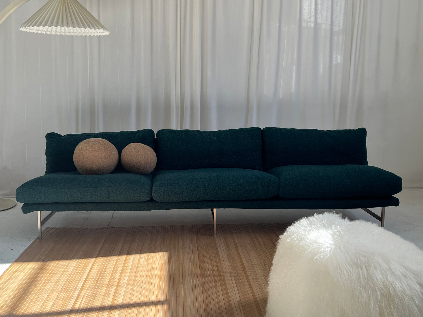 - Fritz Hansen/Pierro Lissoni Boucle Sofa