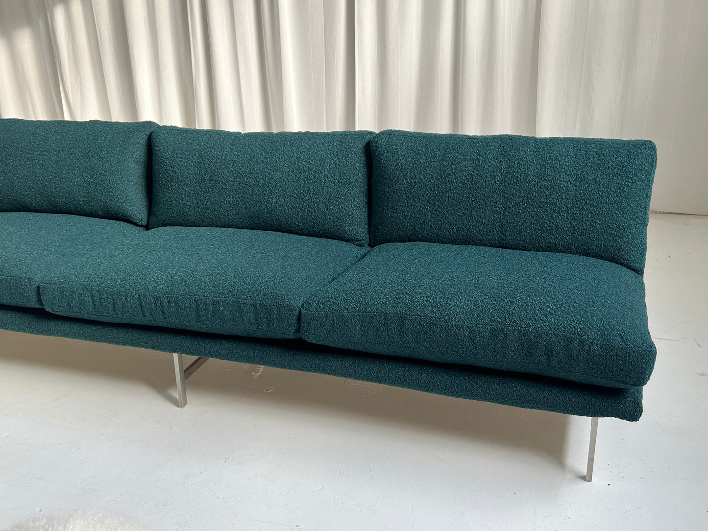 - Fritz Hansen/Pierro Lissoni Boucle Sofa