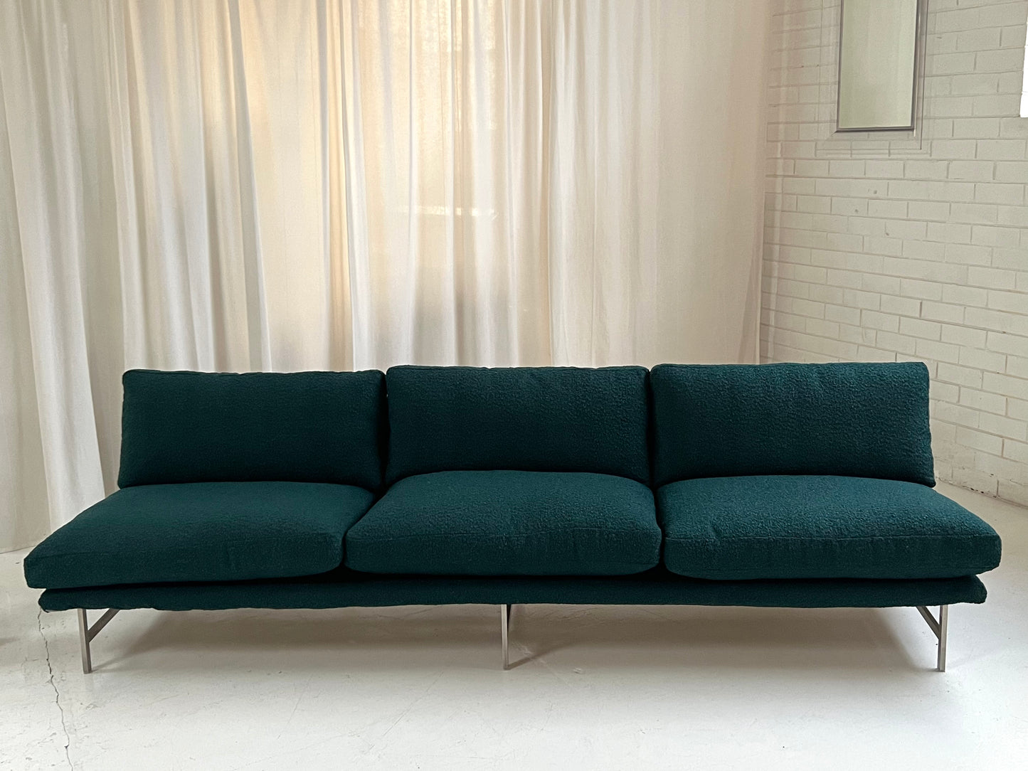 - Fritz Hansen/Pierro Lissoni Boucle Sofa